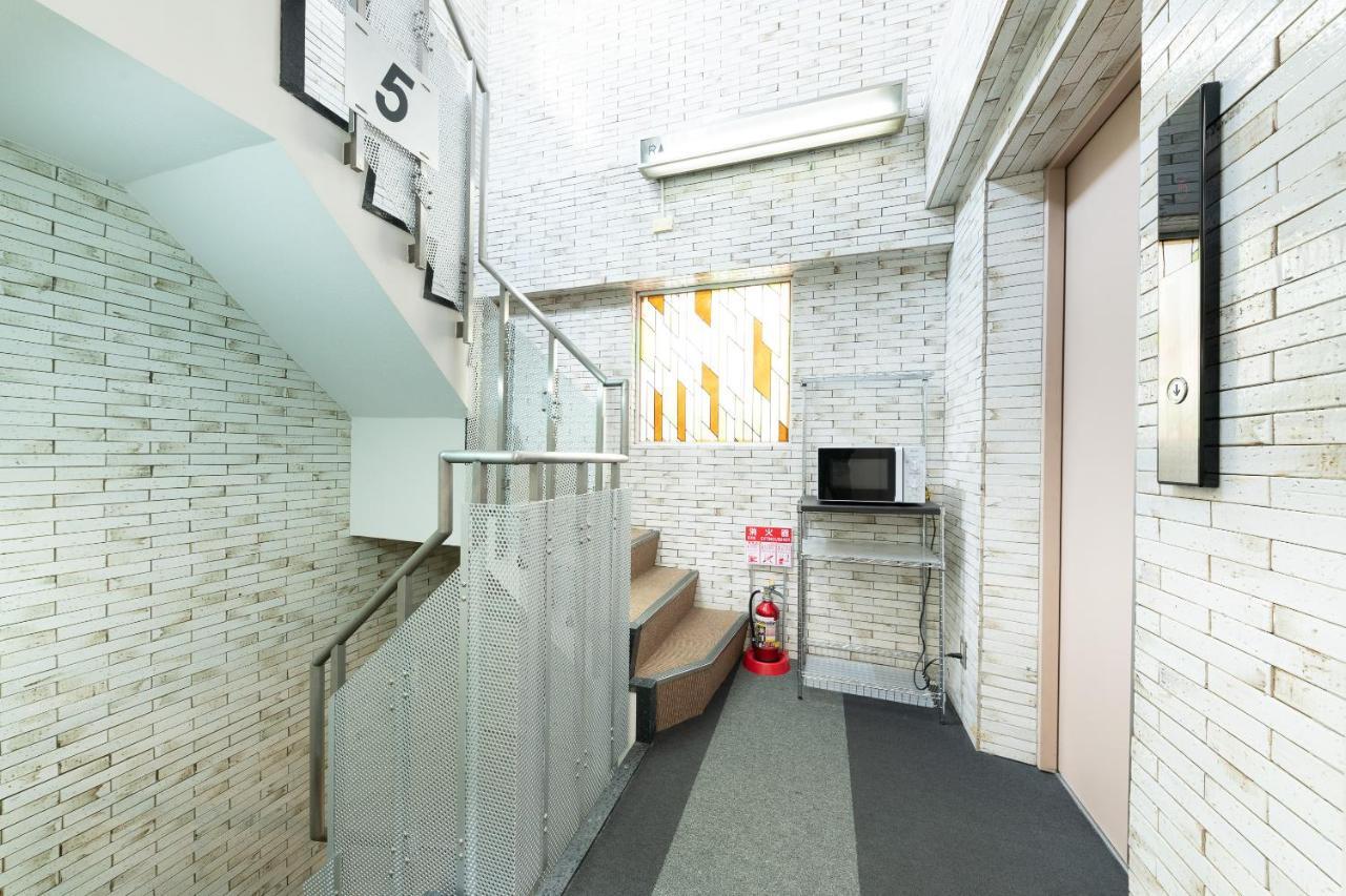 Hotel Oyo Exsaison Sugamo Tōkyō